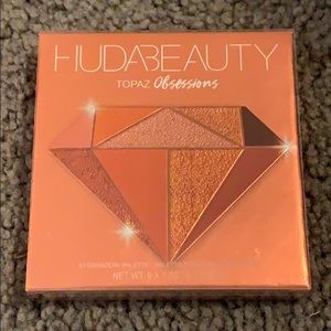 UNUSED Huda Beauty Topaz Obsessions Palette